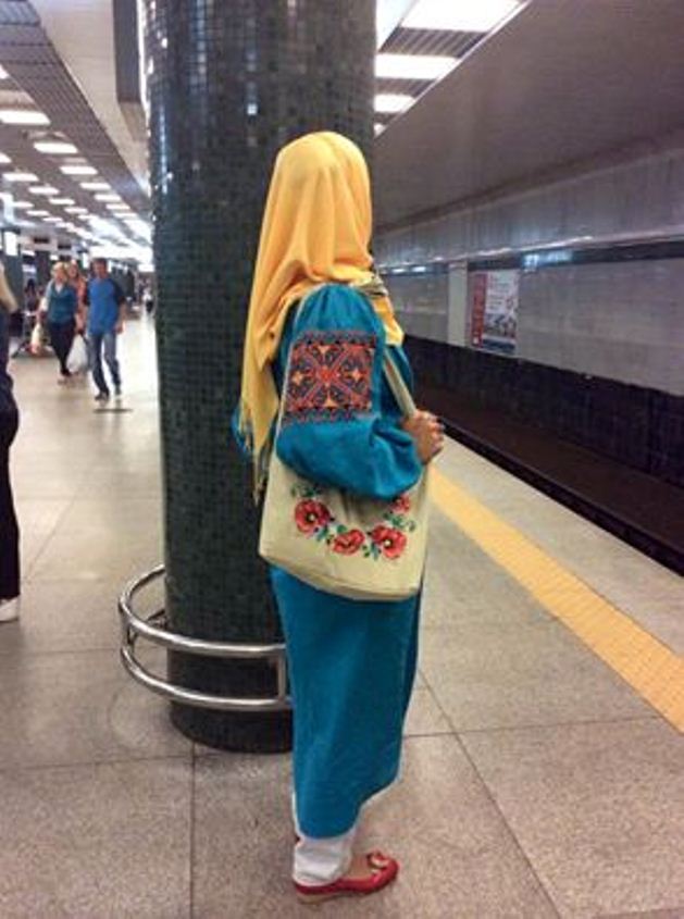 Як виглядає мусульманка в українській вишиванці - фото 2