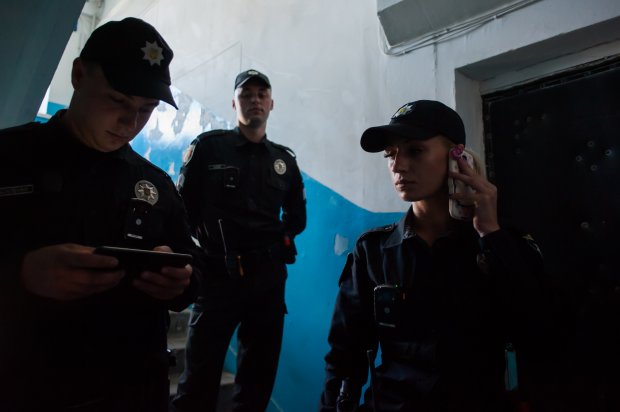 Як білявка-поліцейська підкорює зону АТО (ВІДЕО, ФОТО) - фото 4