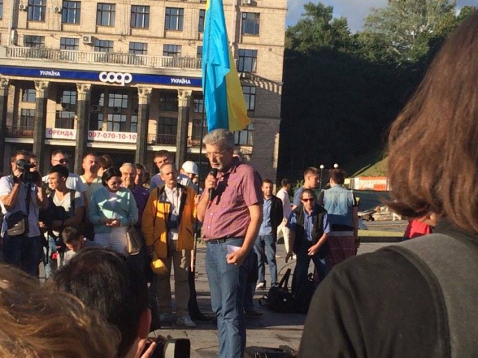 У Києві на Майдані почалась акція пам'яті Павла Шеремета - фото 1