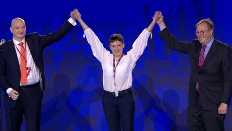 Як Савченко яскраво дебютувала на саміті НАТО - фото 1