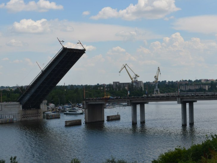 Як у Миколаєві розводили мости 
