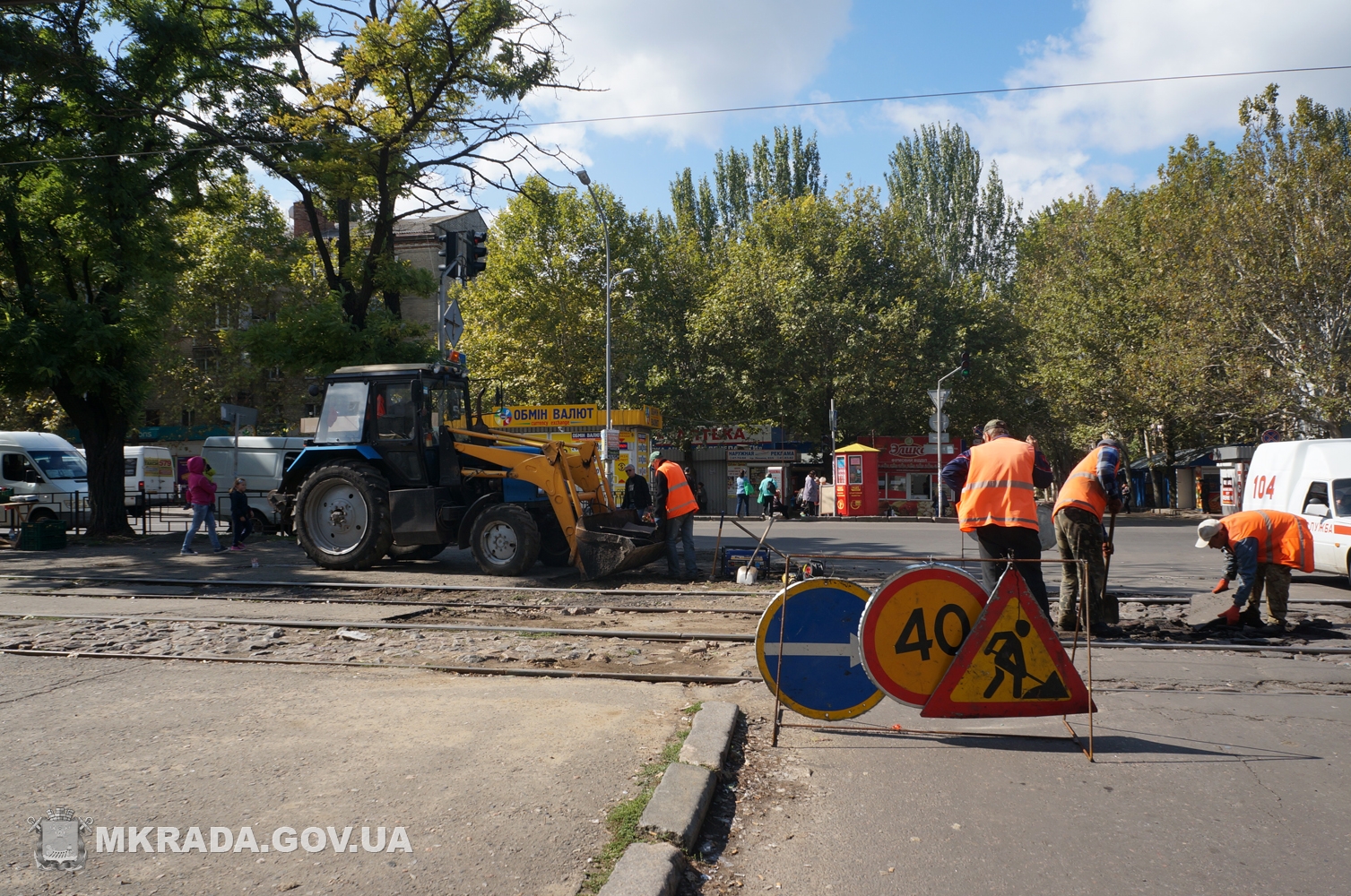 У Миколаєві почали ремонтувати трамвайні переїзди