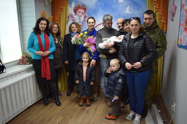 Родина відомих переселенців поповнилася у Дніпропетровську - фото 1