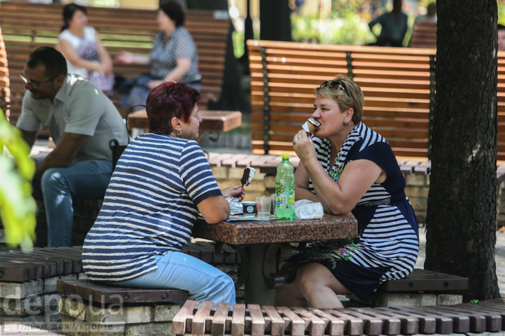 15 фотографій про те, що Київ неможливий без вуличної їжі - фото 12