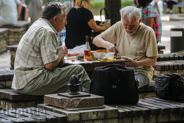 15 фотографій про те, що Київ неможливий без вуличної їжі - фото 13