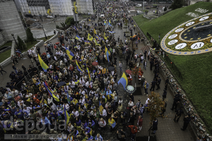Інший парад: Як центром Києва йшли матері загиблих в АТО військових - фото 22