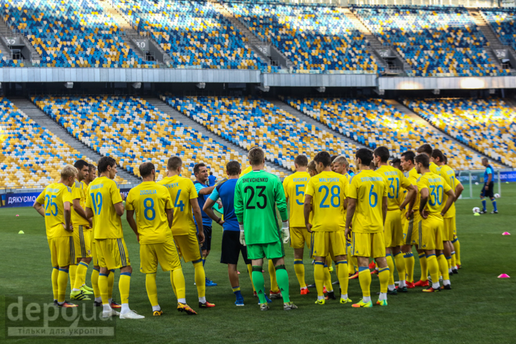 Як збірна України готувалася до гри з Ісландією при непорожніх трибунах - фото 6