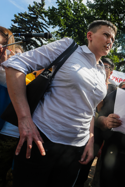 Перший день Савченко в Раді - фото 21