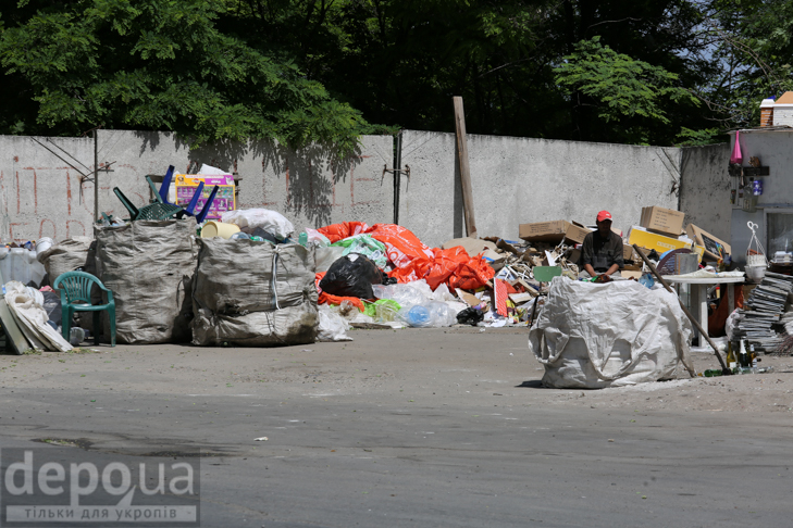 Табір йде… у Підгірці: як роми захопили головне сміттєзвалище Києва - фото 5