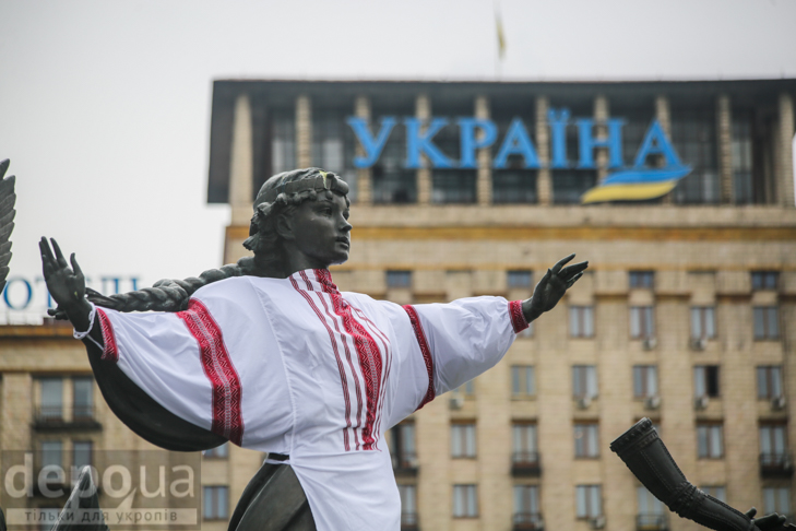 Код нації: Київ вдягнувся у вишиванки - фото 9