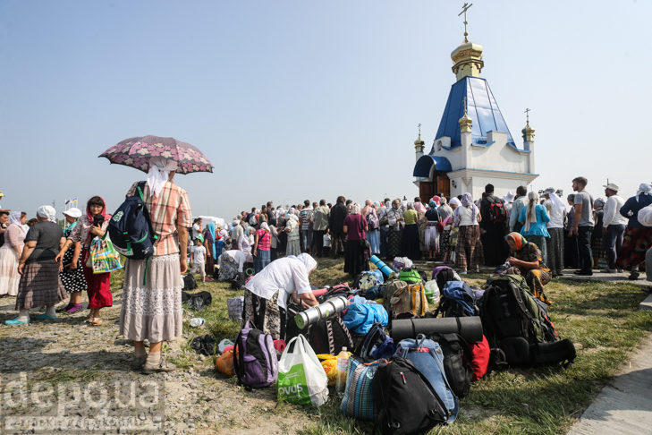 Як відпочивали під Борисполем учасники Хресної ходи - фото 6