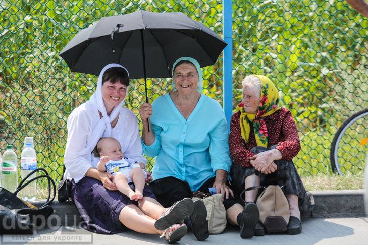 Як відпочивали під Борисполем учасники Хресної ходи - фото 23