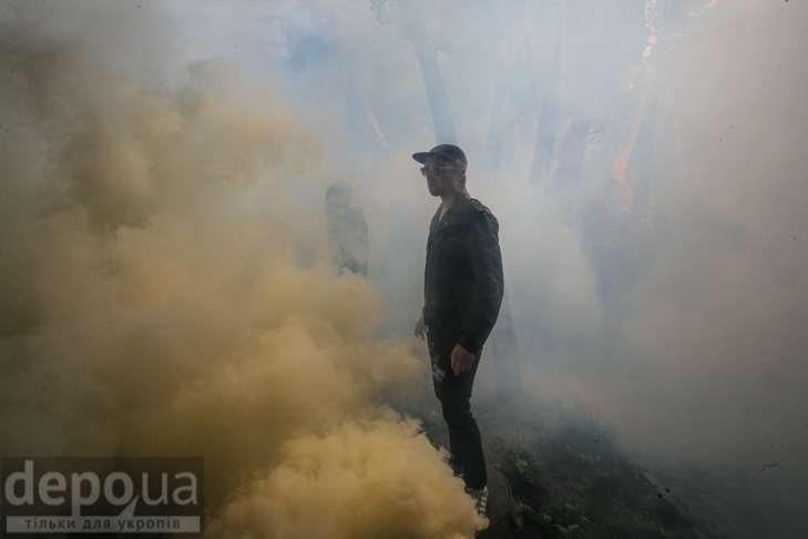 "Азов" влаштував димове пекло під Радою - фото 6