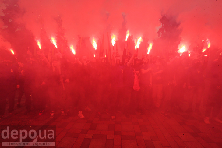 "Азов" влаштував димове пекло під Радою - фото 22