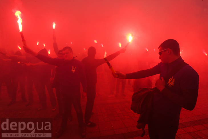"Азов" влаштував димове пекло під Радою - фото 23