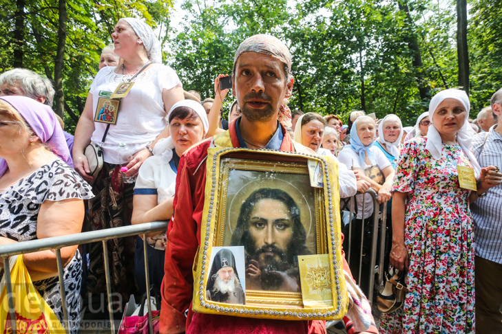 Як УПЦ МП хрестило Русь на Володимирській гірці - фото 31