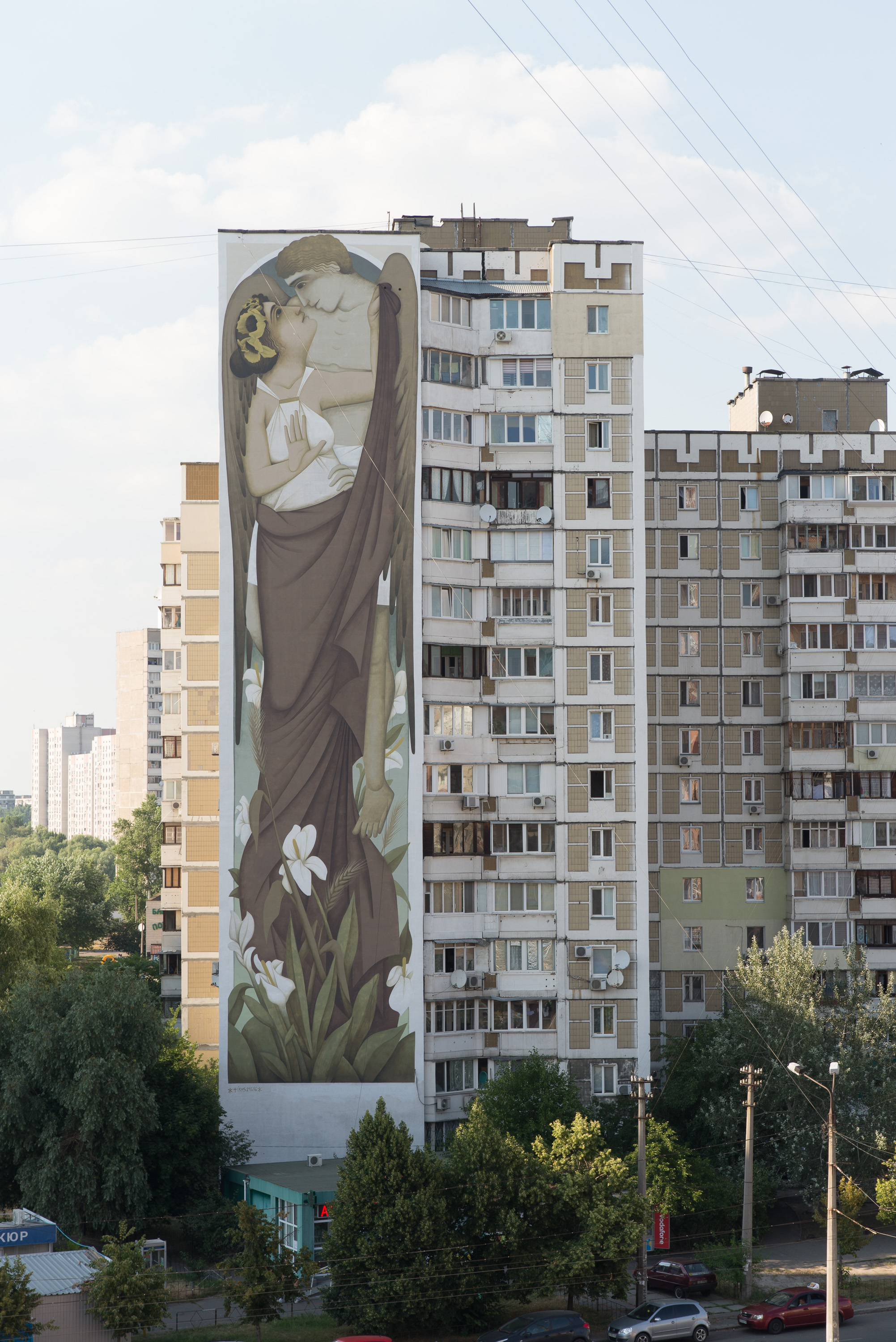На одному з будинків Києва стріт-артист Fikos створив найбільшу візантійську фреску у світі - фото 3
