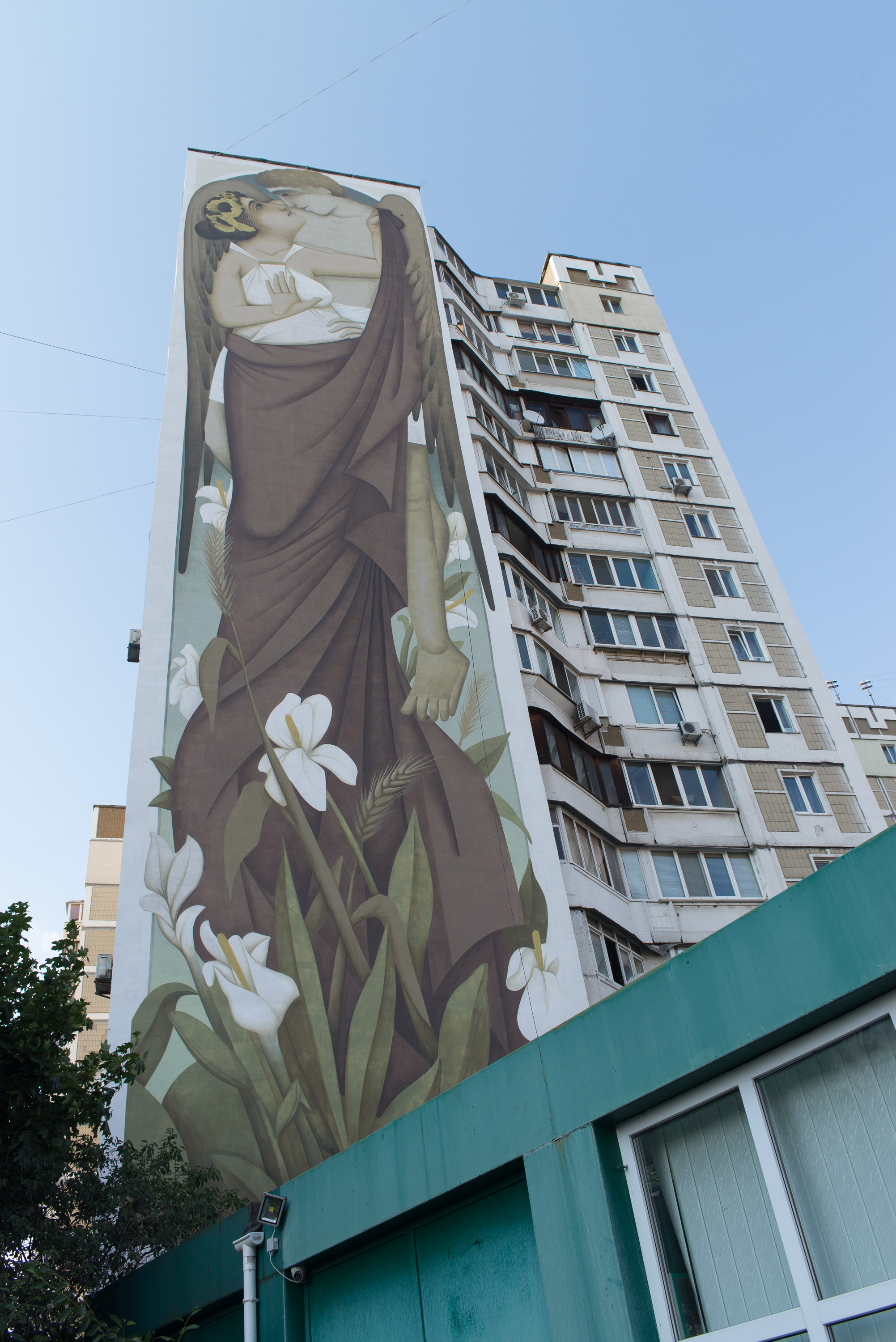 На одному з будинків Києва стріт-артист Fikos створив найбільшу візантійську фреску у світі - фото 4