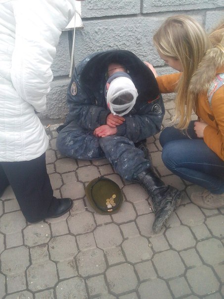 У Ростові жебракує та просить милостиню закривавлений бойовик "ДНР" (ФОТО) - фото 2