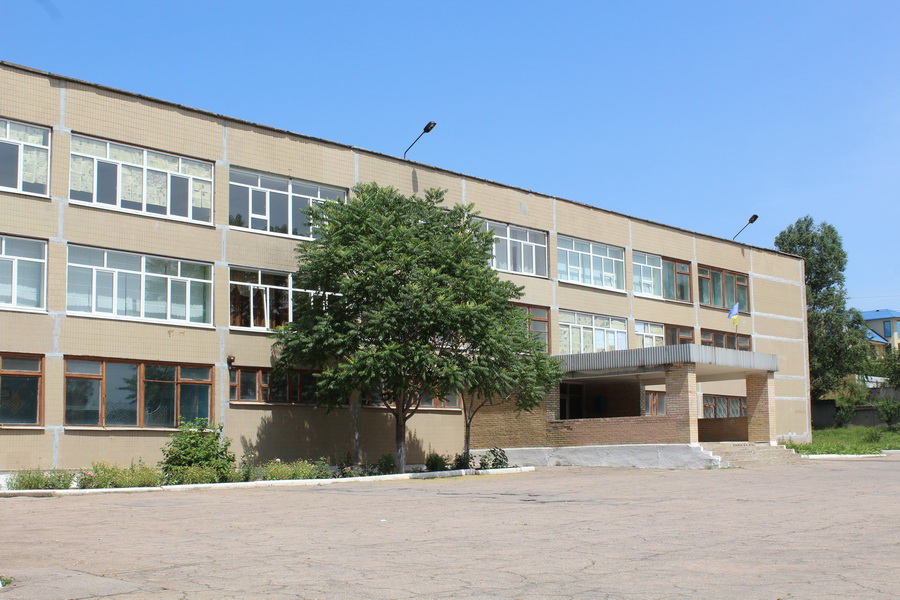 Злидні опорних шкіл Яценюка на Донеччині: як проект перетворюється в прожект (ФОТО) - фото 1