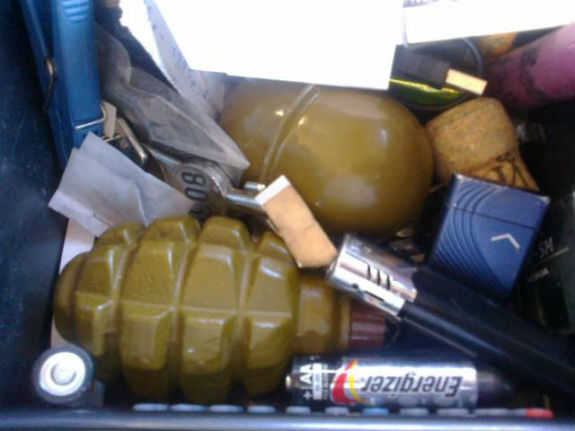 На Київщині затримали автомобіль, нашпигований зброєю (ФОТО) - фото 2