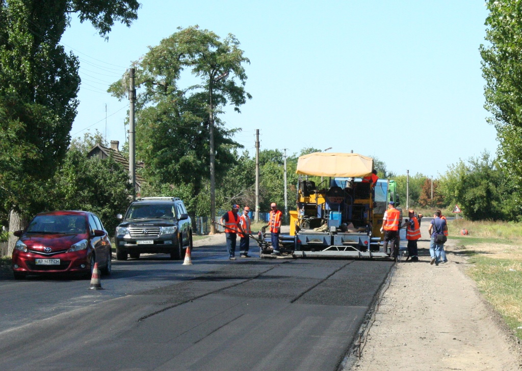 Міністр завітав на ремонт дороги на Запоріжжі - фото 4