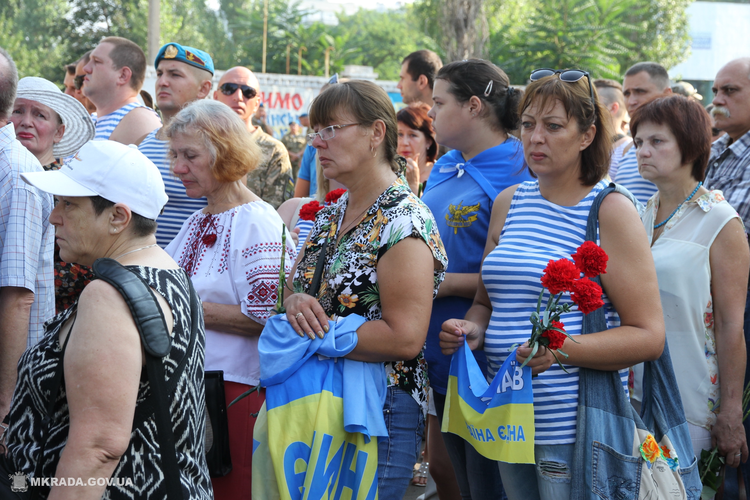 В День ВДВ у Миколаєві вшанували пам'ять загиблих бійців 79-ки - фото 1