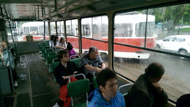 На Академіка Павлова трамвай злетів із рейок - фото 1