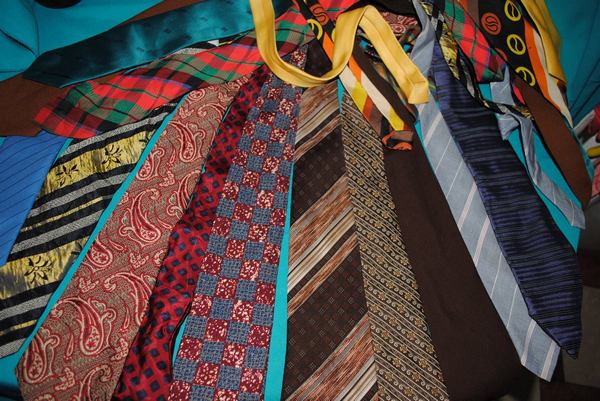 У стилі бохо-шик: одяг та прикраси з краваток  - фото 8