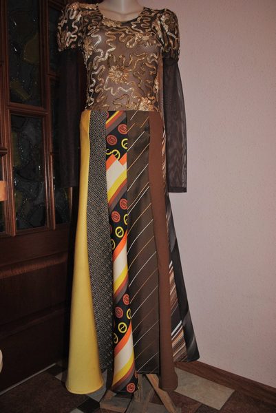 У стилі бохо-шик: одяг та прикраси з краваток  - фото 1
