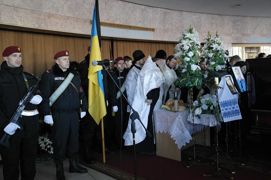 На похорон до головного вінницького поліцейського приїхали відомі політики і шоу-мени - фото 3