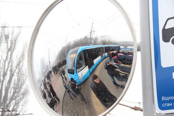  Гройсман "обкатав" новий трамвайний маршрут у Вінниці - фото 2