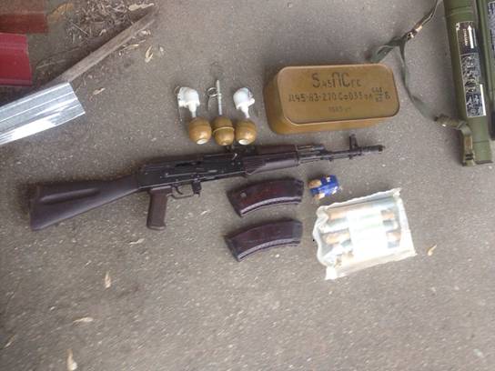 На Київщині знайшли великий арсенал зброї із АТО - фото 1