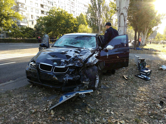 У Миколаєві BMW насмерть збив чотирьох дорожників