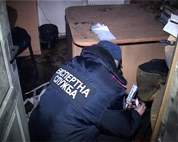 Поліція показала спалений кабінет судді ГРУшників  - фото 5