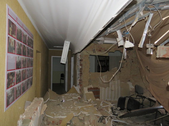 Теракт у Сумах: вночі вибухнув офіс нардепа від Батьківщини (ФОТО, ВІДЕО) - фото 1