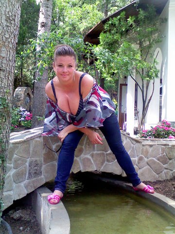 Грудаста вінничанка-рекордсменка носить виключно імпортну білизну - фото 5