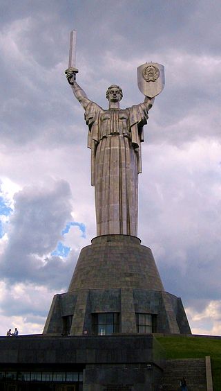 ТОП-7 сестер Статуї Свободи - фото 2