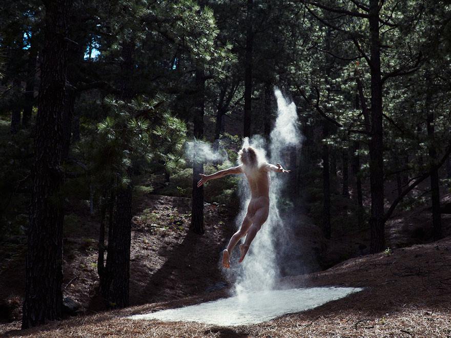Як шведський фотограф знімає голих танцюристів на тлі природи  - фото 5
