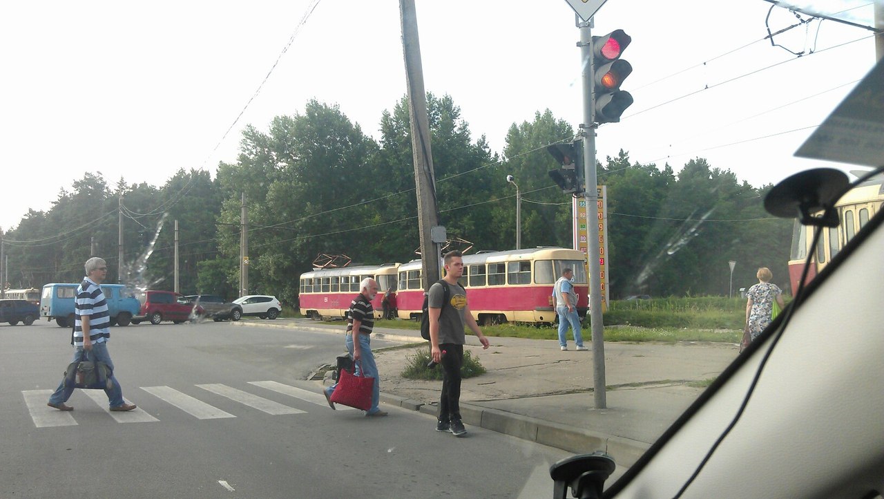 На Салтівці злетів із рейок трамвай - фото 2