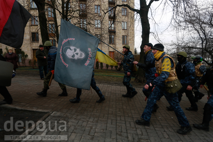 День Святого Валентина на Євромайдані: Пікет ГПУ і пригоди Амура - фото 19
