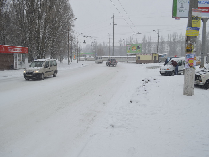 Дніпропетровську область засипає снігом - фото 3