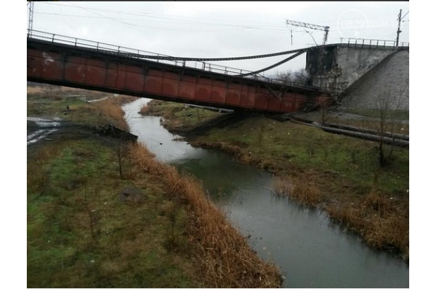 На відновлення моста у Маріуполі витратили 16 млн грн. - фото 3