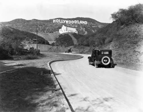 Шалені гроші і доленосні історії: Як змінювалась вивіска Hollywood впродовж століття - фото 2