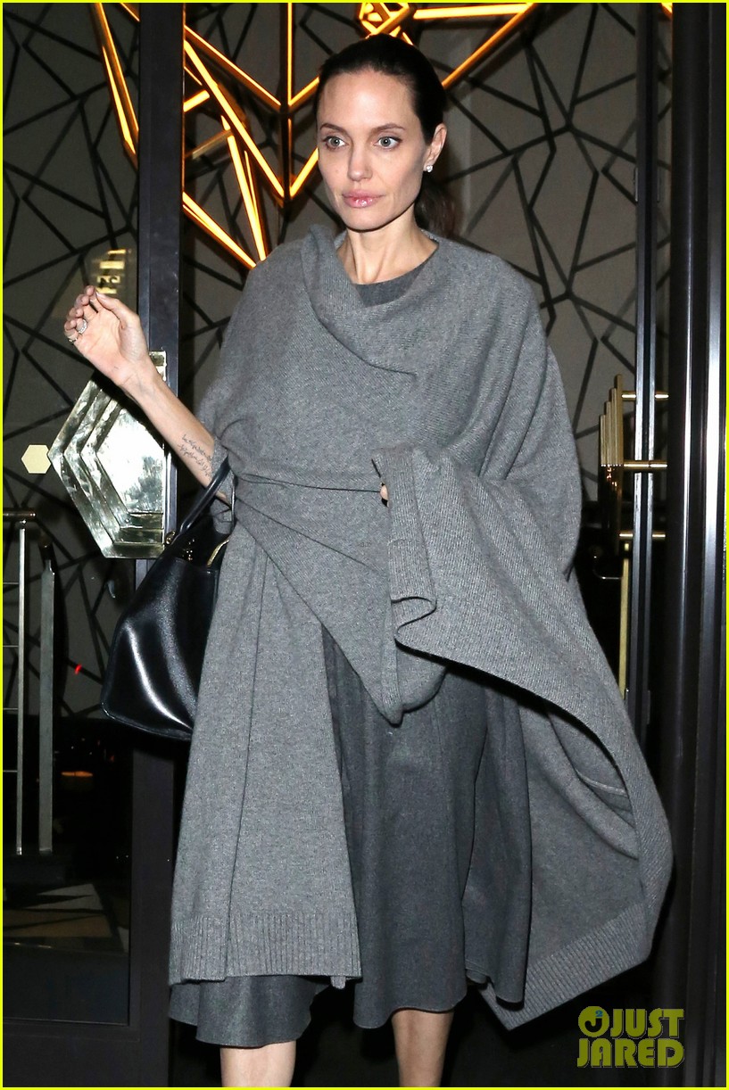 Як виглядає виснажена Анджеліна Джолі після госпіталізації  - фото 2