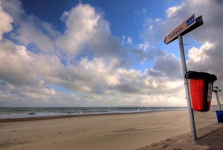 10 найдивніших пляжних знаків - фото 6