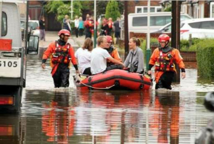 У день Brexit Лондон затопили дощі  - фото 2