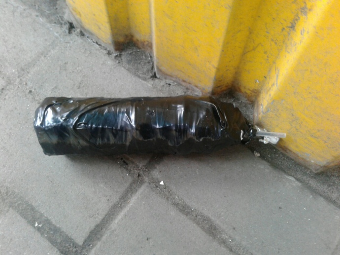 У Києві кинули вибухівку у магазин дитячого одягу - фото 1