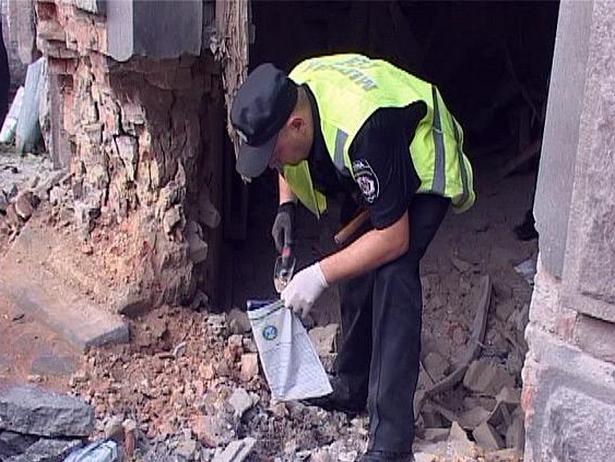 Вибух біля управління СБУ в Одесі кваліфікують як теракт - фото 4 Вибух біля управління СБУ в Одесі кваліфікують як теракт - фото 4