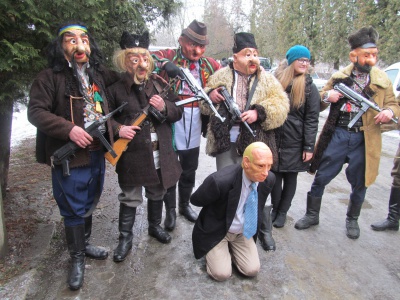 Як на Буковині "бендерівці" страчували Путіна - фото 1